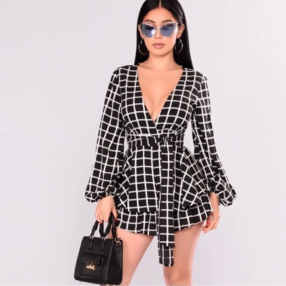 ✨Fashion Nova Plaid Bell Sleeves Ruffle Romper✨